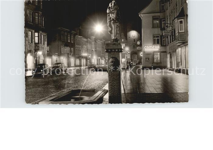 Villingen-Schwenningen Obere Strasse bei Nacht Narrobrunnen