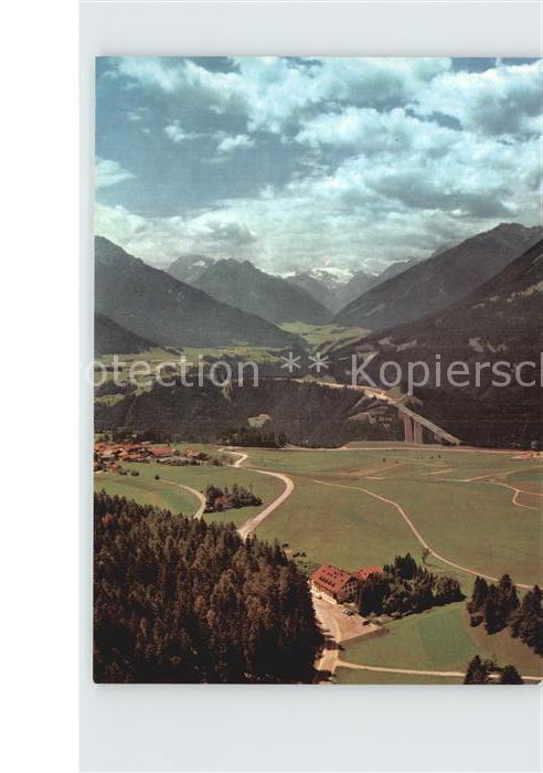 Patsch Fliegeraufnahme mit Hotel Gruenwalderhof