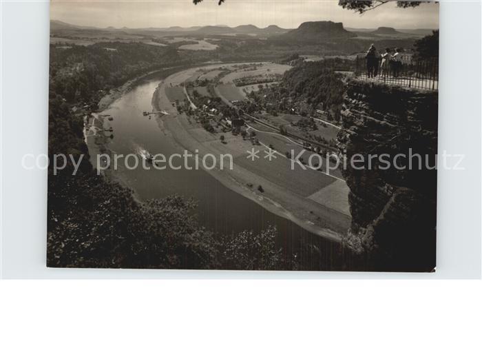 Bastei Saechsische Schweiz Blick auf die Elbe