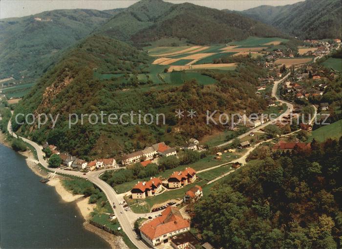 Aggsbach-Dorf Fliegeraufnahme Hotel Donauterrasse