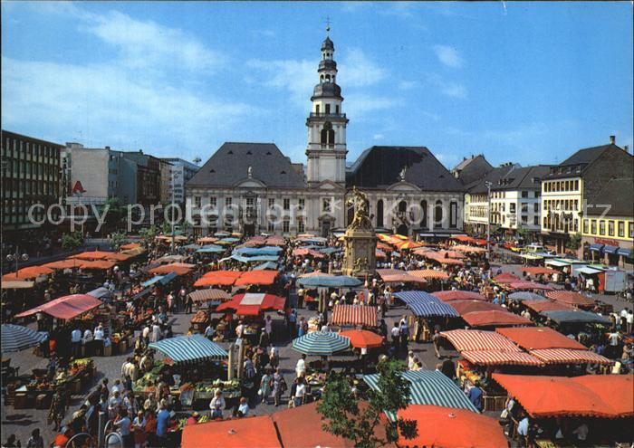MANNHEIM BW Marktplatz Marktplatzbrunnen Altes Rathaus Untere Pfarrkirche