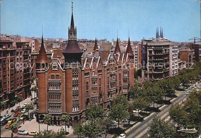 Barcelona Cataluna Generalisimo Strasse Haus der Spitzen