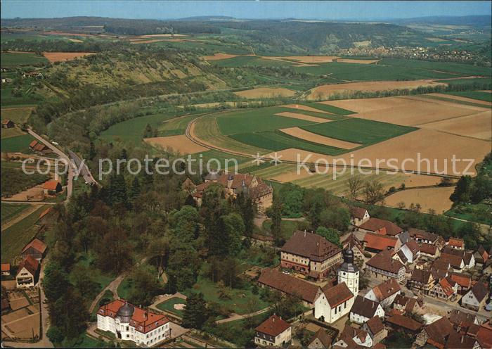 Jagsthausen Heilbronn Fliegeraufnahme mit Goetzenburg Weissem- und Rotem Schloss