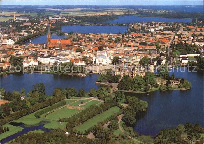Schwerin Mecklenburg Landeshauptstadt Schloss Seen Fliegeraufnahme