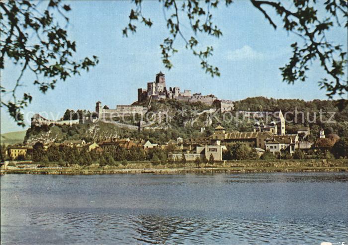 Trencin Trentschinteplitz Hrad Blick ueber die Waag zur Burg