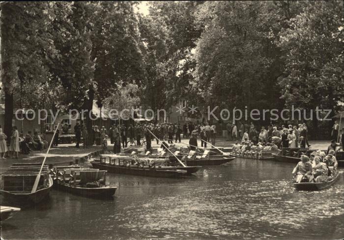Luebbenau Spreewald Wasserstrasse Kahnabfahrtsstelle