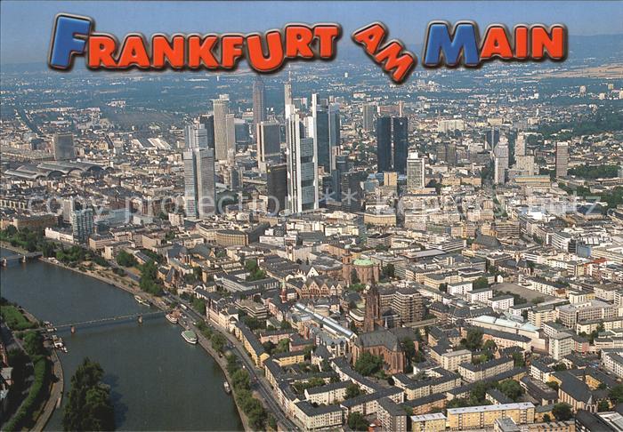 Frankfurt Main Blick ueber Main Eiserner Steg auf die Skyline im Vordergrund Dom