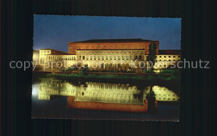 Muelheim Ruhr Stadthalle beleuchtet
