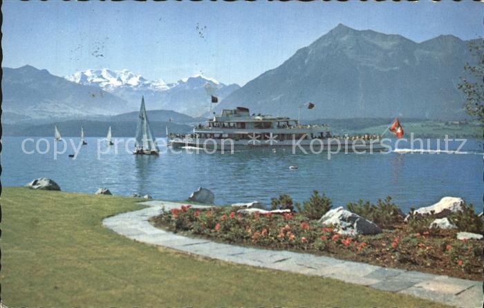 Motorschiffe Thunersee Strandpromenade Hilterfingen Bluemlisalp Niesen