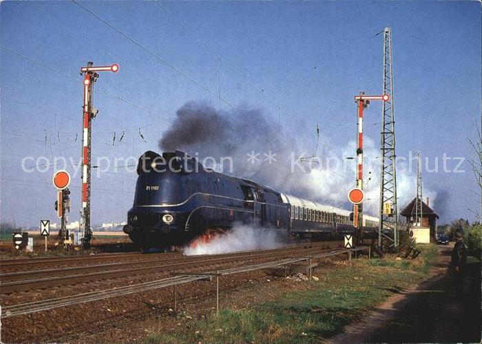 Lokomotive Schnellzuglokomotive 01 1102 Koeln-Porz