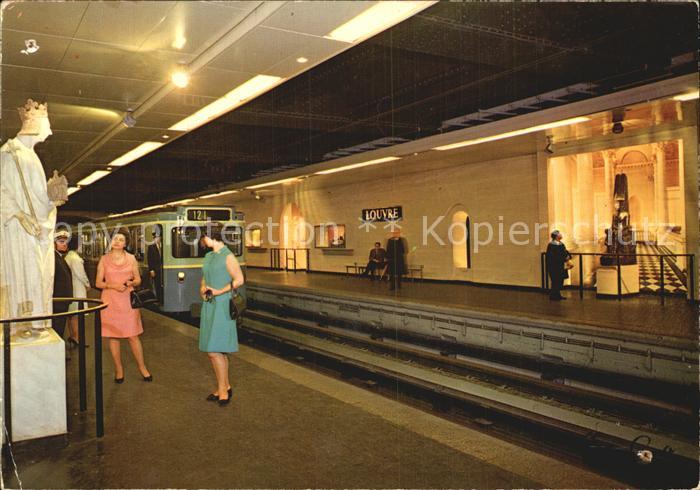 U-Bahn Subway Underground Metro Paris Station Louvre