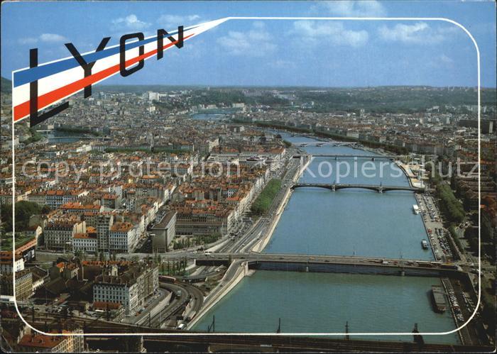 Lyon France Vue generale aerienne Le Rhone et ses p