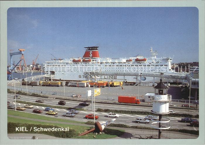 KIEL  CITY Schwedenkai Kreuzfahrschiff