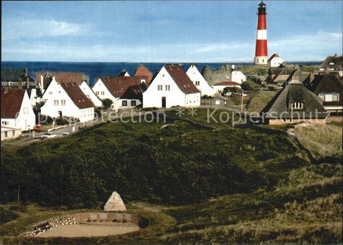 Hoernum Sylt Duenenhaeuser mit Leuchtturm
