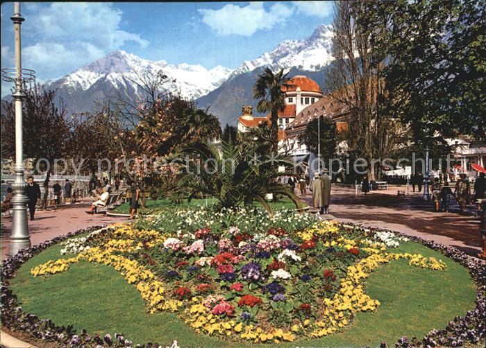 Merano Meran Kurpromenade mit Kurhaus