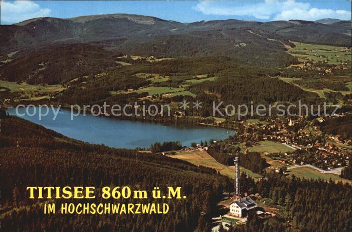 TITISEE Schwarzwald BW Blick vom Hochfirst ueber Titisee zum Feldberg