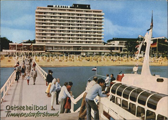 Timmendorfer Strand Seebruecke mit Hotel Maritim