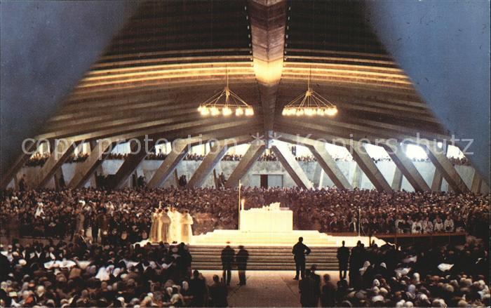 Lourdes Hautes Pyrenees Basilique Souterraine Saint Pie