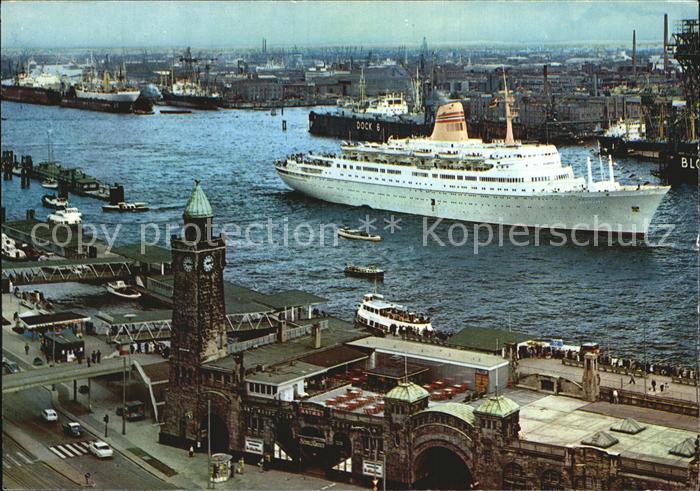 Dampfer Oceanliner Hamburg St. Pauli Landungsbrücken