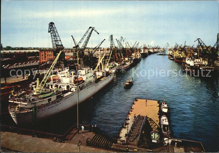 Schiffe Ships Navires Bremen Hafen