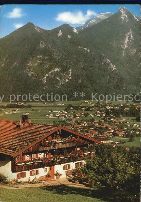 Marquartstein mit Schnappen Hochgern und Hochlaerch Bayerische Alpen