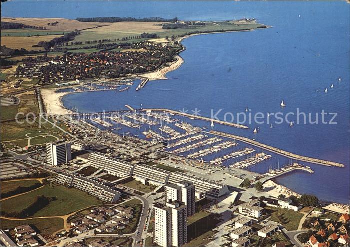 Schilksee Olympiazentrum im Hintergrund Ostseebad Strande Fliegeraufnahme
