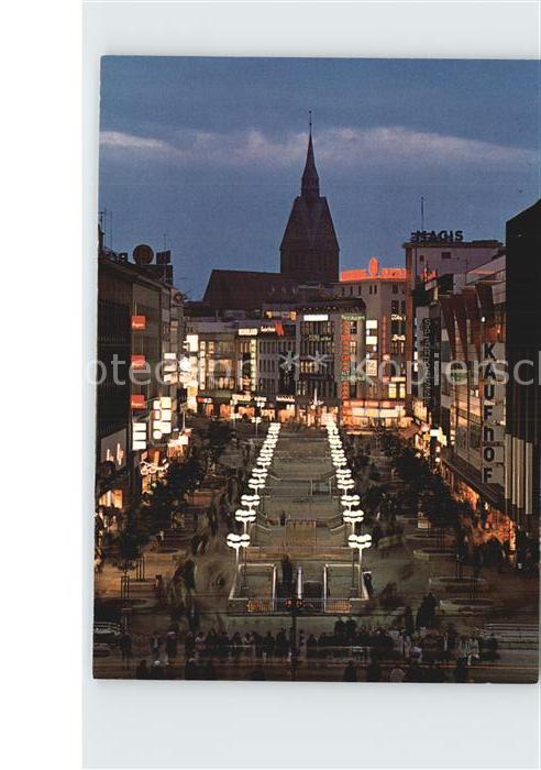 HANNOVER  CITY Blick in die abendliche Bahnhofstrasse Marktkirche