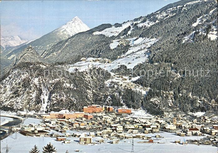 Zams Gesamtansicht mit Krankenhaus Sankt Vinzenz