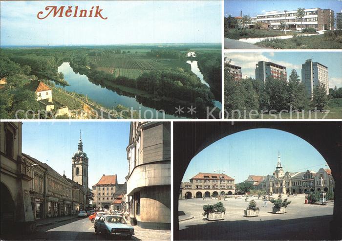 Melnik Tschechien Zusammenfluss von Moldau und Elbe Hochhaeuser Marktplatz Kirch