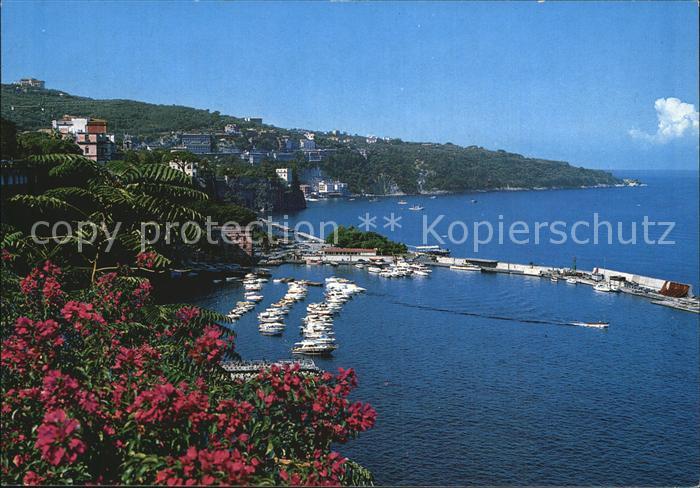 Sorrento Campania Porto e panorama Hafen Kueste