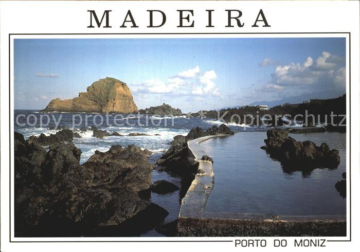 Porto do Moniz Madeira  Portugal Pormenor das piscinas Schwimmbecken Felskueste