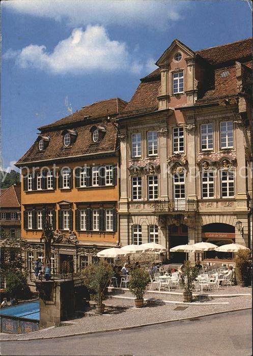 Schwaebisch Hall Marktplatz mit Wandbrunnen und Pranger