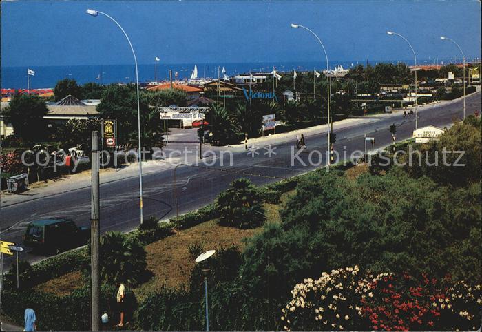Marina di Pietrasanta Viale e mare
