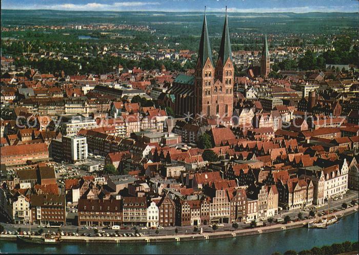 LueBECK CITY Fliegeraufnahme Dom