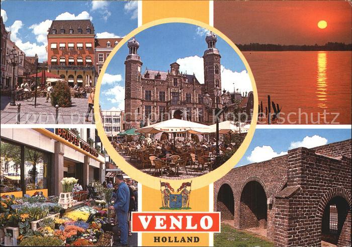 Venlo Teilansicht Rathaus Markt Sonnenuntergang Blumenladen Arkaden