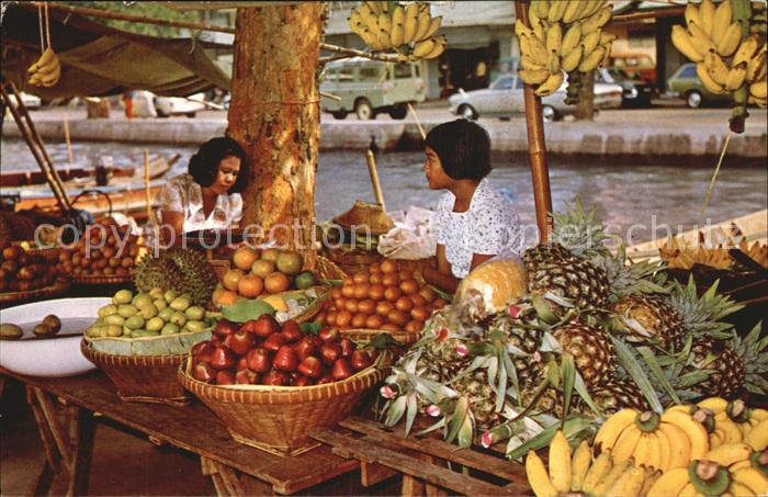 Bangkok Boat Women Vendors Weekend market