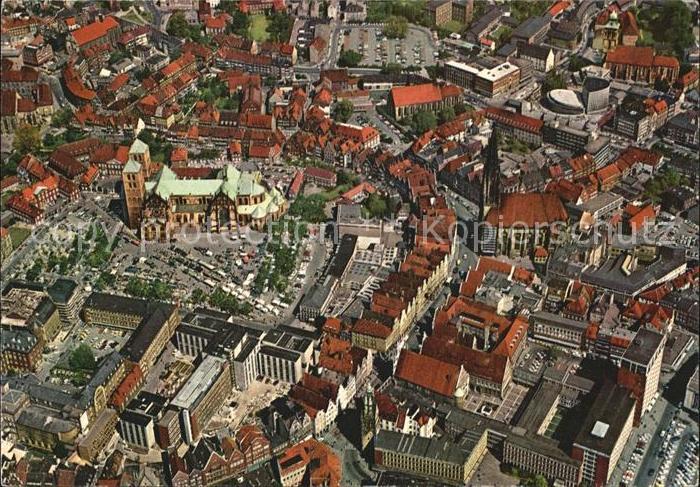 Muenster Westfalen Fliegeraufnahme mit Dom Lambertikirche und Prinzipalmarkt