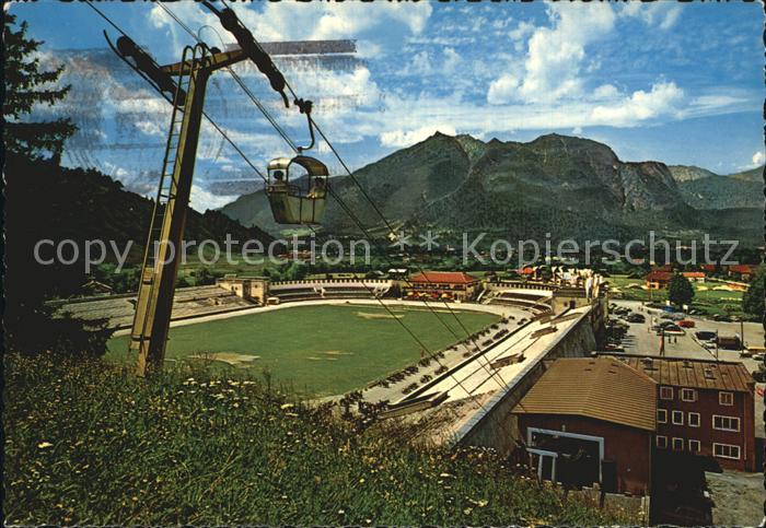 GARMISCH-PARTENKIRCHEN Bayern Eckbauerbahn mit Olympia Skistadion