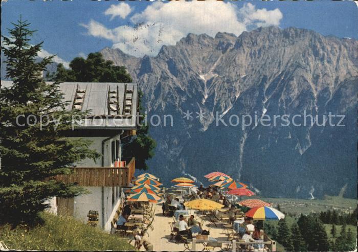 Kranzberghaus Sonnenterrasse Blick gegen Karwendelgebirge