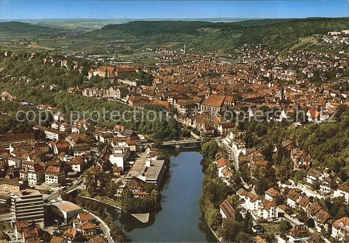 TueBINGEN BW Blick von Osten auf den Neckar und Schloss Universitaetsstadt Flieg