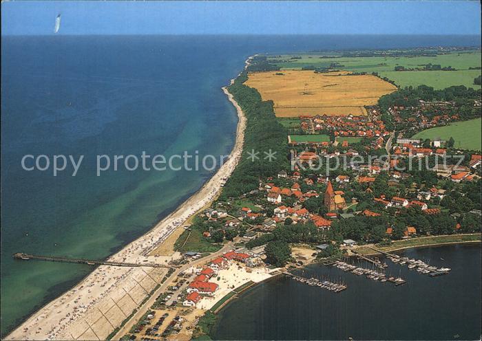 Rerik Ostseebad Seebruecke Sportboothafen am Salzhaff Fliegeraufnahme