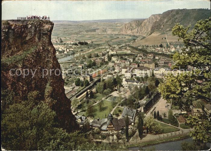 Bad Muenster Stein Ebernburg Blick auf Rheingrafenstein Baederhaus und Rotenfels