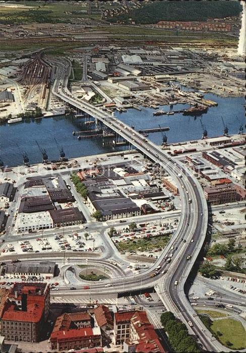 Goeteborg Fliegeraufnahme mit Hochstrasse und Bruecke