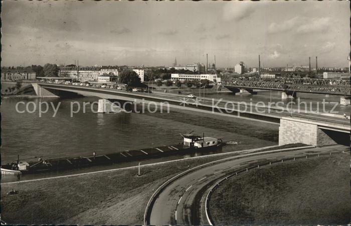 Kehl Rhein Europabruecke Strassburg