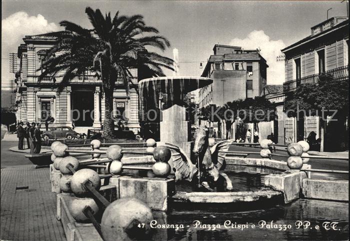 Cosenza Piazza Crispi Palazzo