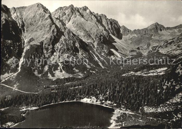 Vysoke Tatry Partie am Bergsee