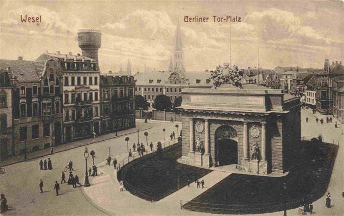 WESEL  Rhein Berliner-Tor Stadttor Berliner-Tor-Platz Kirche Wasserturm Passante