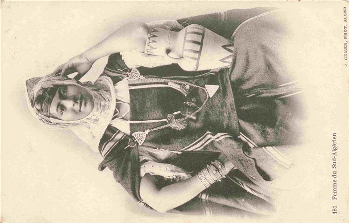 ALGER Algerie Femme-du-Sud-Algérien Frauenportrait Tracht Schmuck Krug Kopftuch