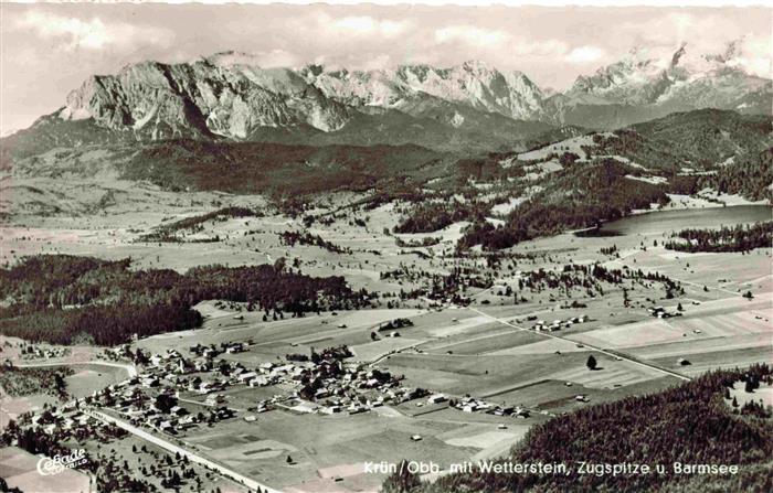 Kruen Garmisch-Partenkirchen Panorama Blick gegen Wetterstein Zugspitze und Barm