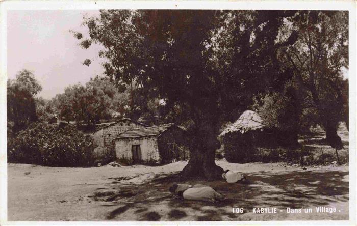 Kabylie Algerie Dans un village